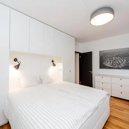 Heart Of Paernu Living - Contemporary 2 Bedroom Apartment With Balcony & Parking Exterior photo