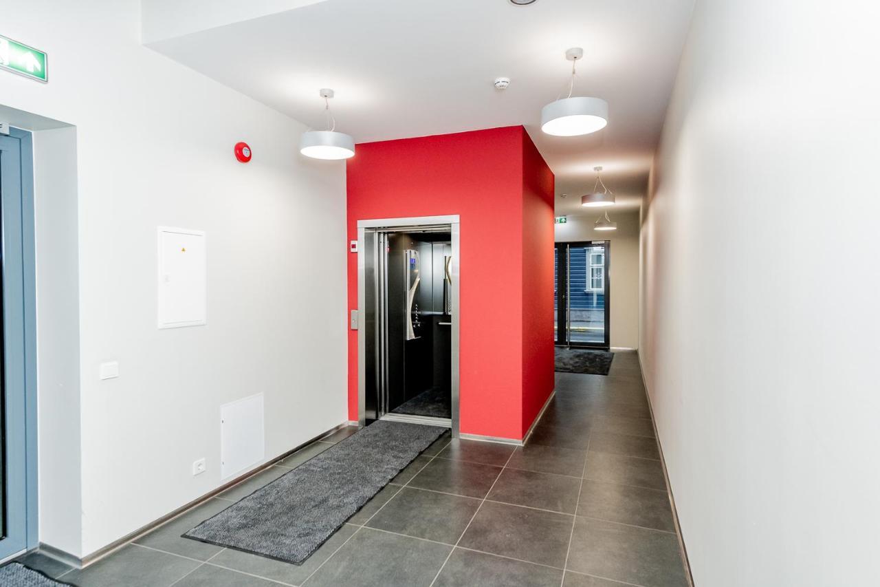 Heart Of Living - Contemporary 2 Bedroom With Balcony & Parking Pärnu